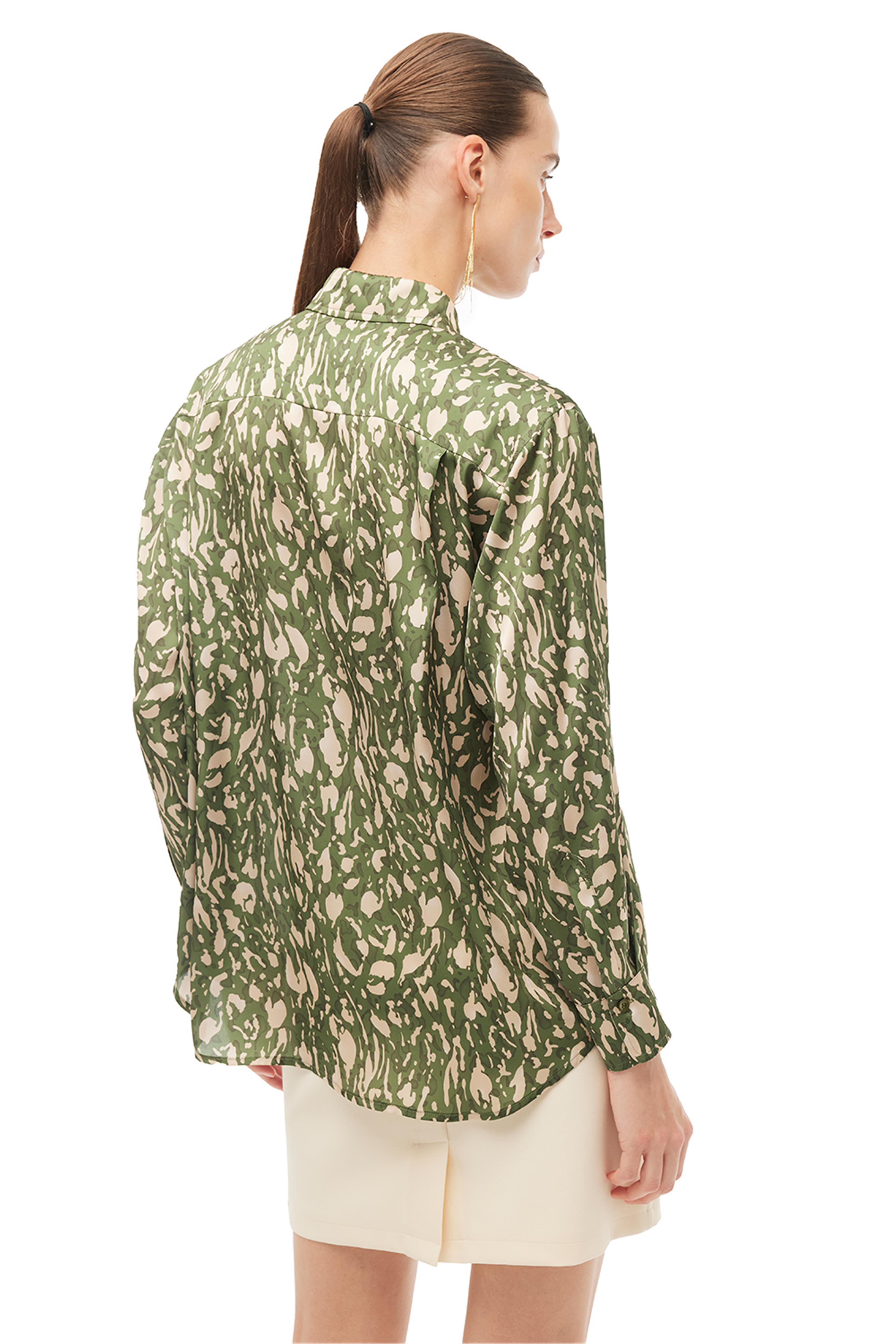 Yeşil Klasik Yaka Leopar Gömlek