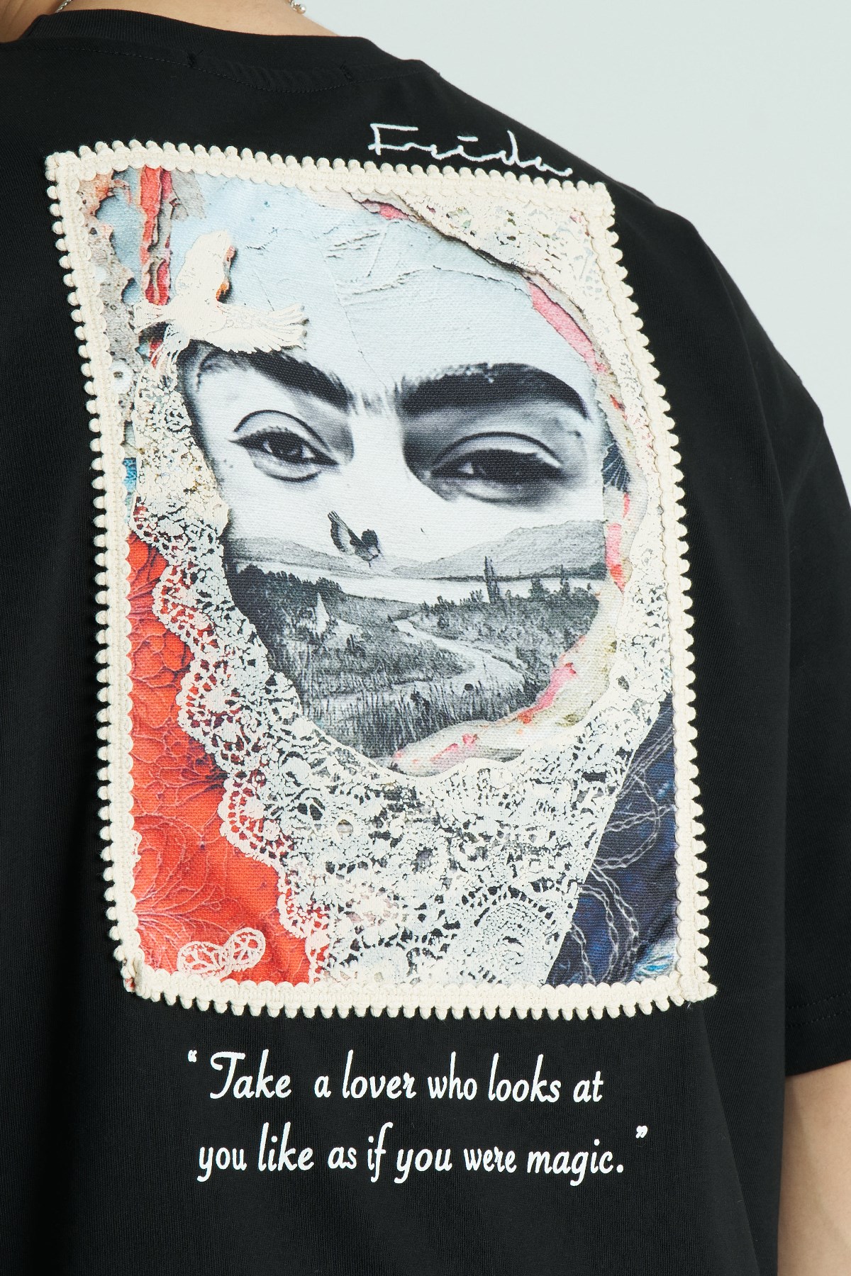 Amoura Portrait Oversize Erkek Tişört Siyah
