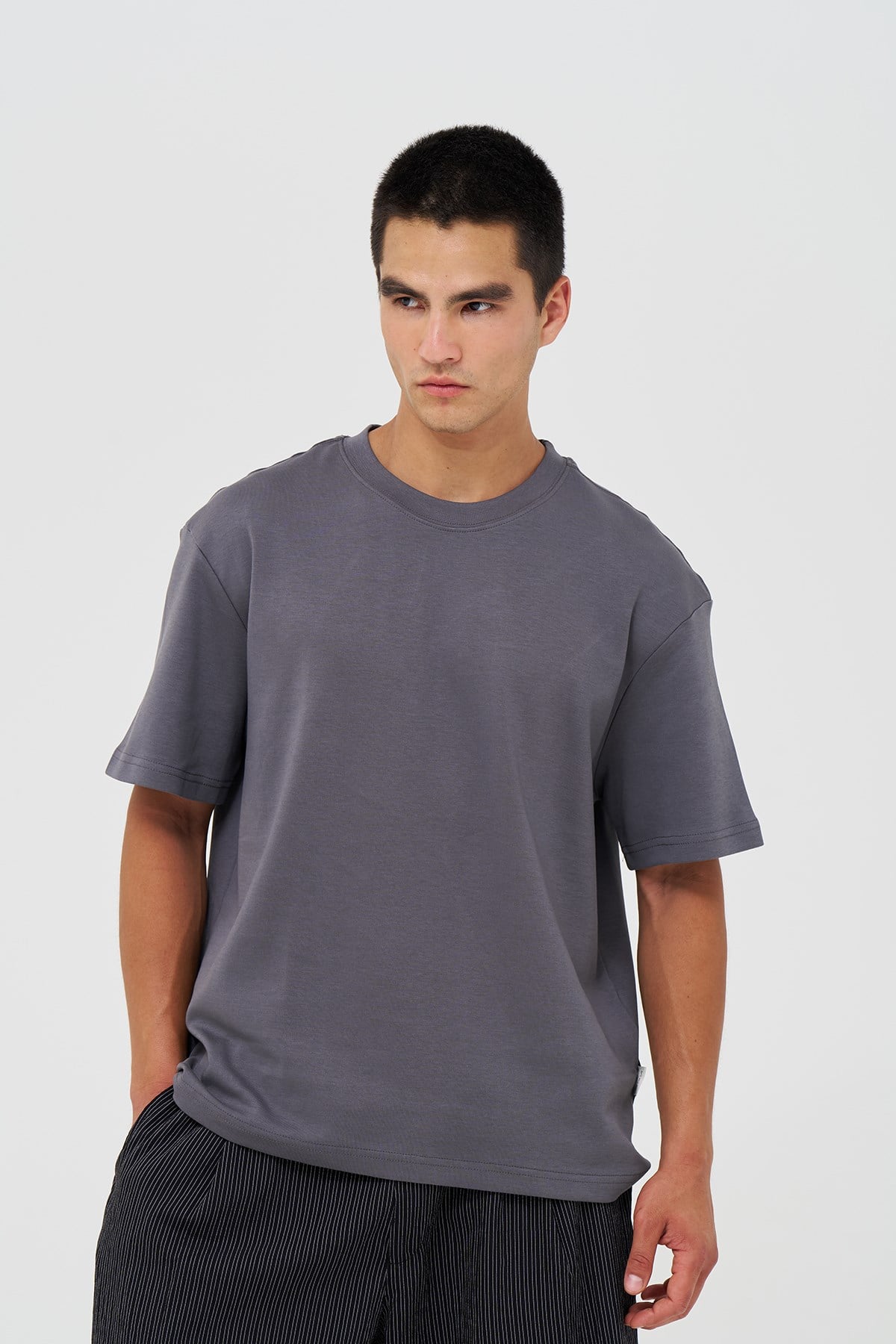 Basic Relaxed Fit Tişört Erkek /03 Füme