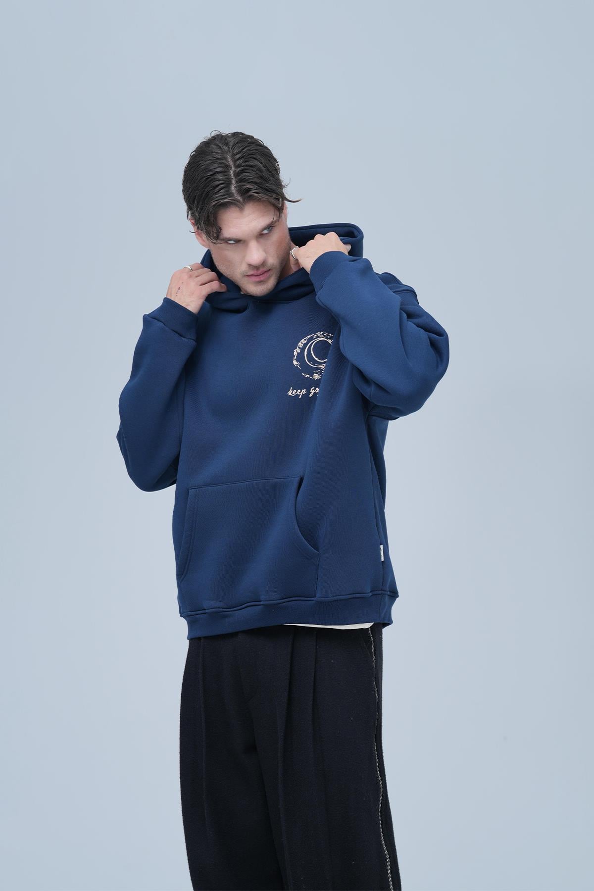Beyond the Frame Oversize Sweatshirt Erkek İndigo
