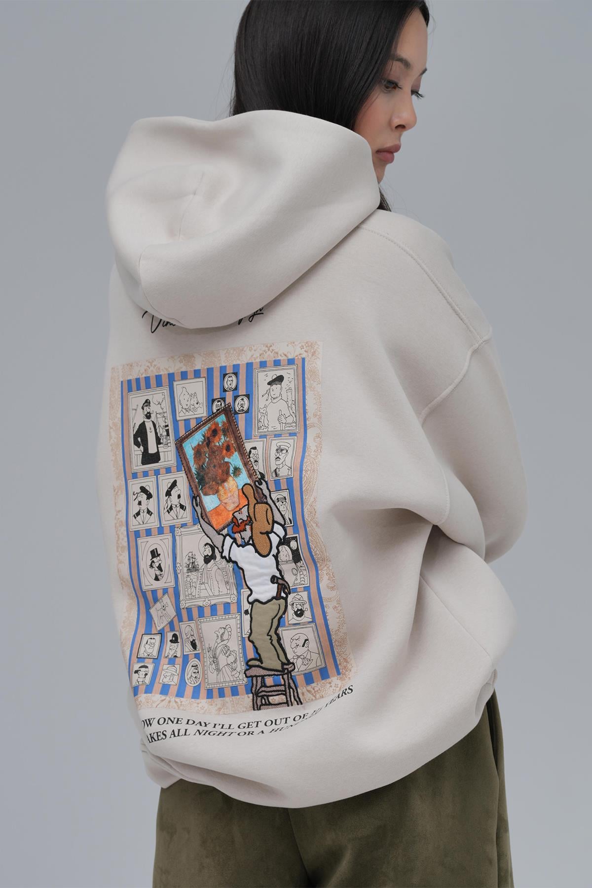 Beyond the Frames Oversize Sweatshirt Kadın Stone
