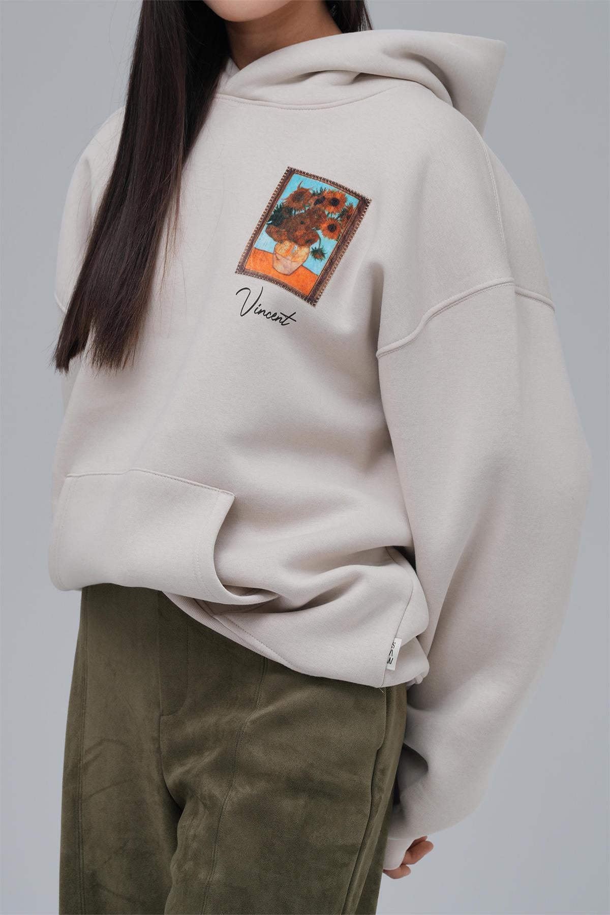 Beyond the Frames Oversize Sweatshirt Kadın Stone