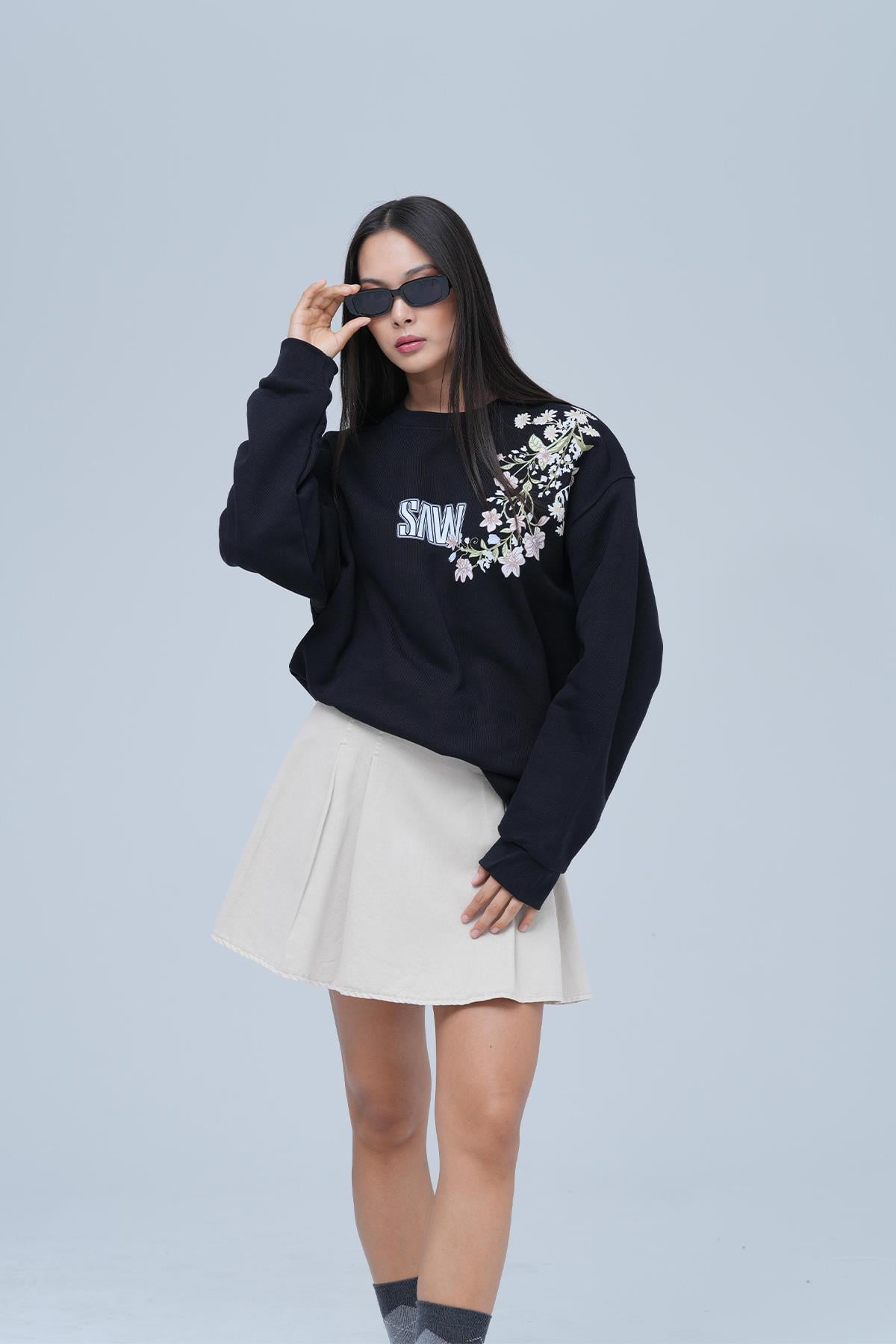 Bloom Spirit Oversize Sweatshirt Kadın Siyah