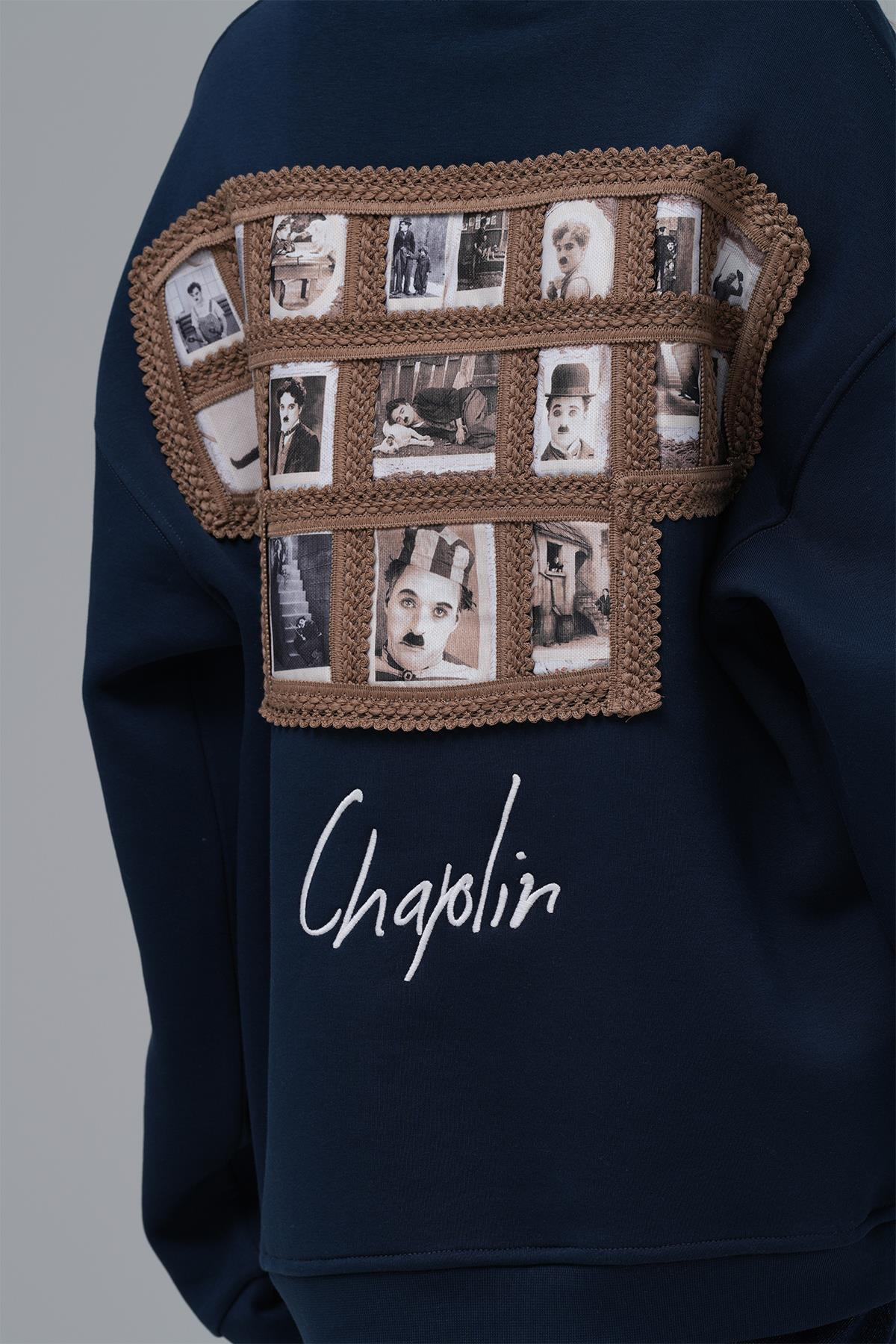 Frames of Laughter Oversize Sweatshirt Kadın İndigo