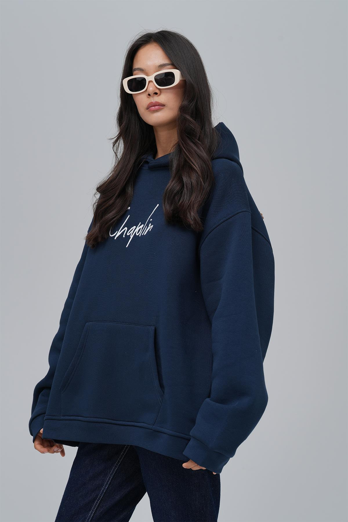 Frames of Laughter Oversize Sweatshirt Kadın İndigo