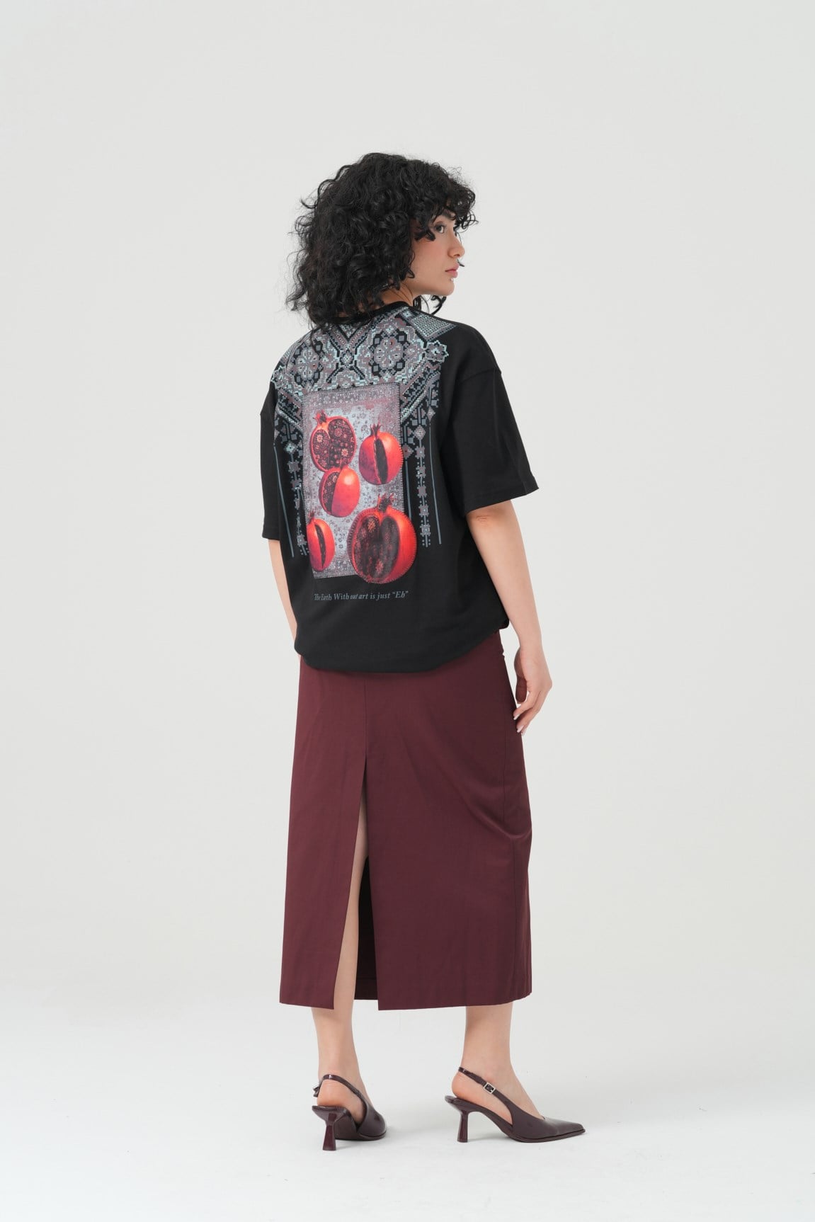 Pomegranate Art Oversize Kadın Tişört Siyah