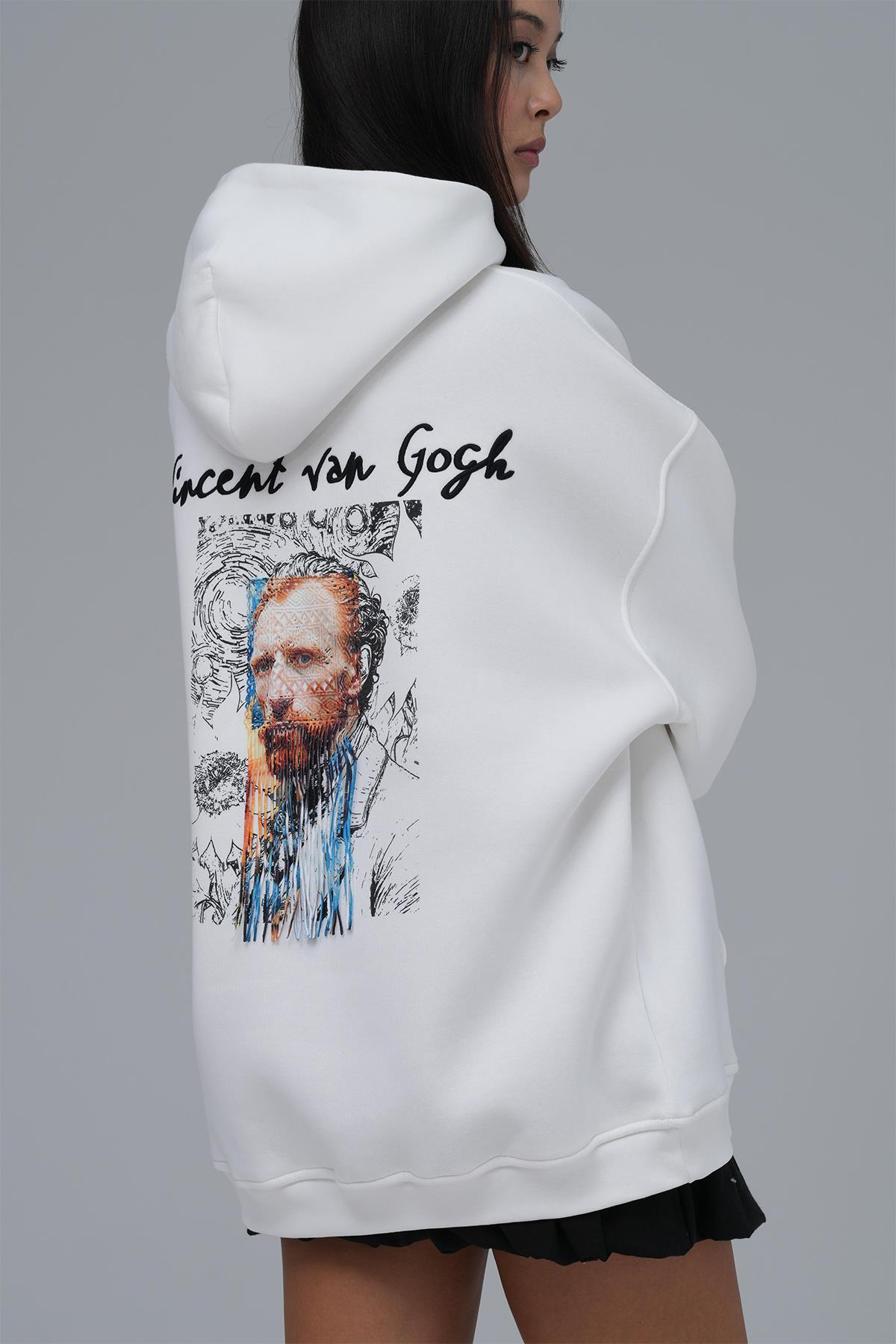 Van Gogh Threads Oversize Sweatshirt Kadın Ekru