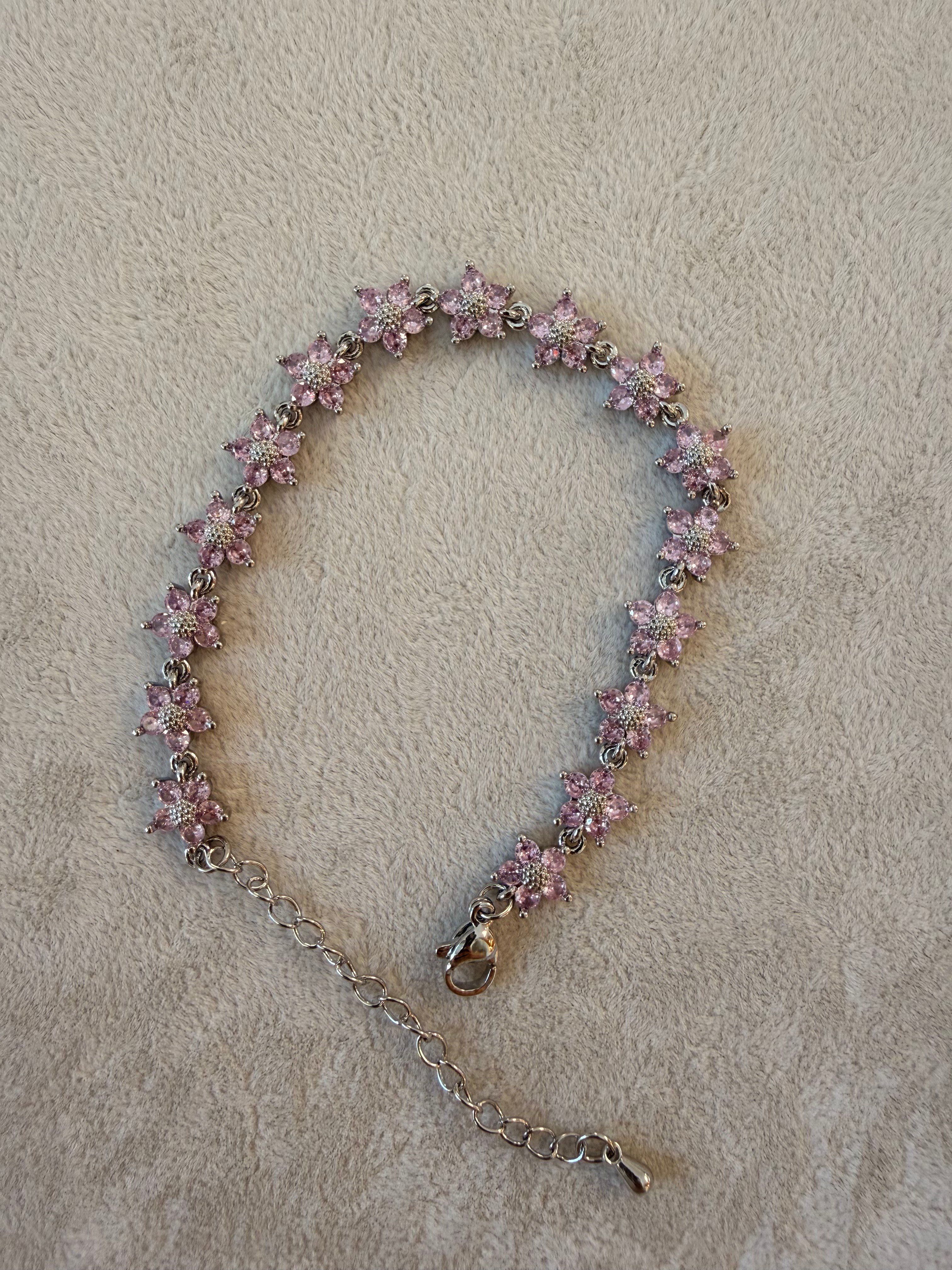 Pembe Renk Çiçekli Bileklik - Silver
