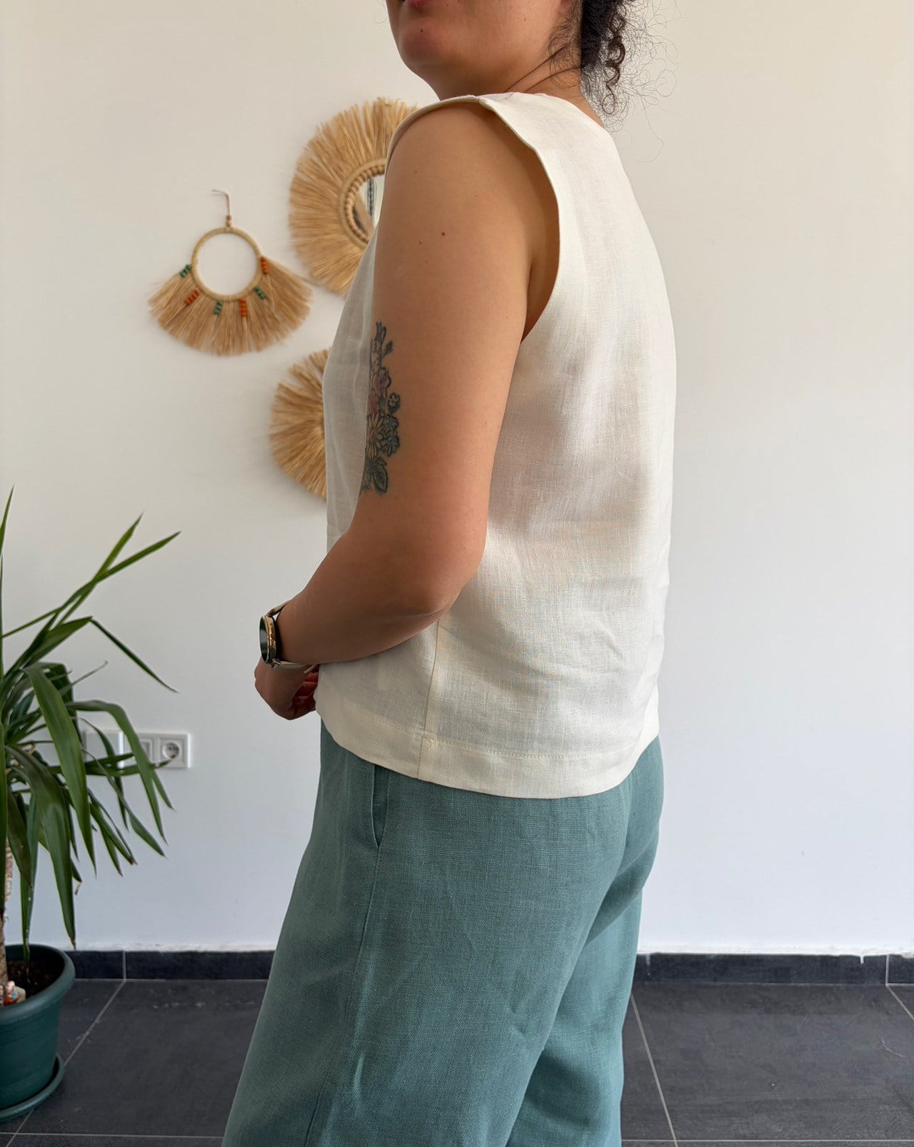 %100 Keten V yaka Ekru Bluz