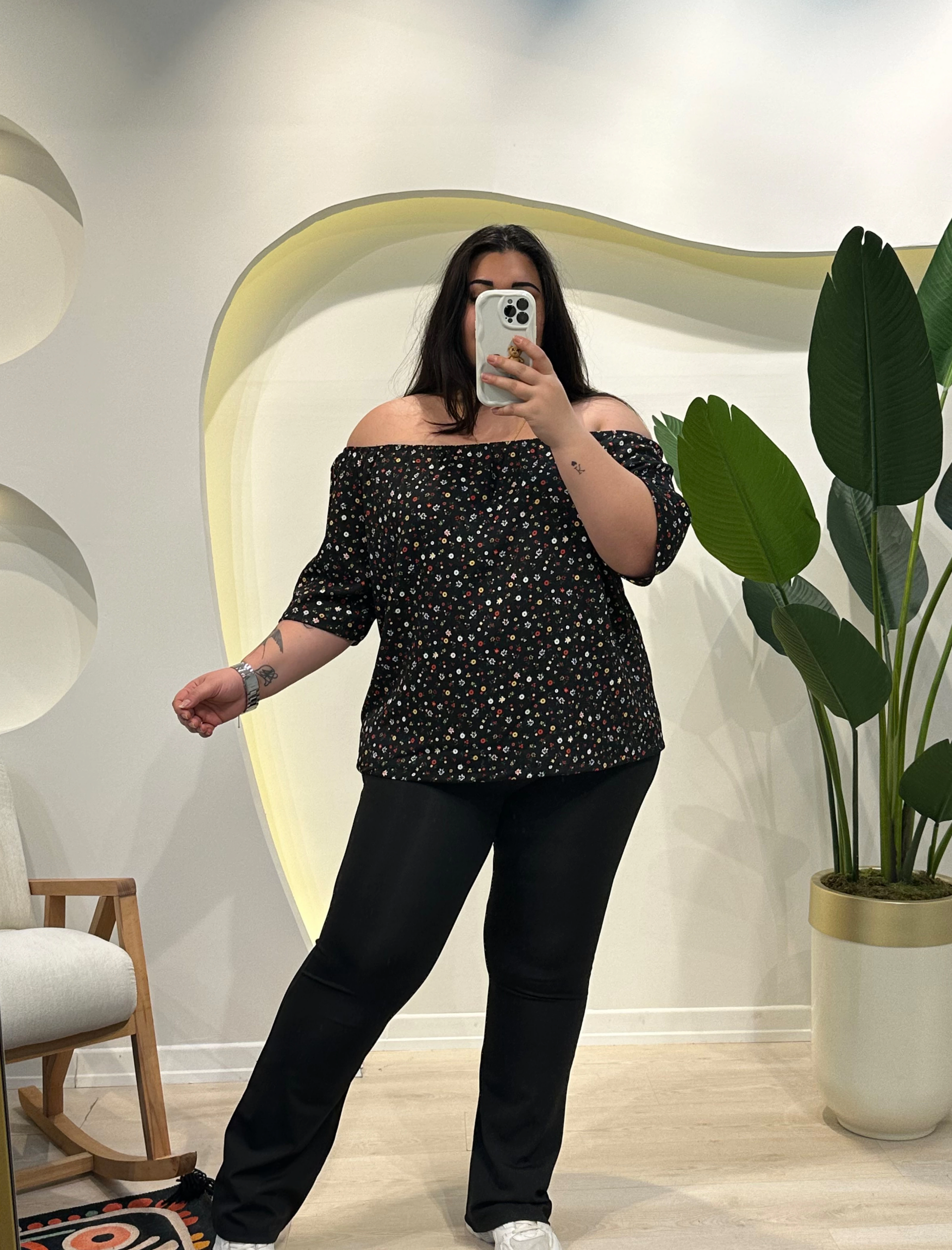 Bürümcük Likrali Madonna Bluz - Mini Çiçekli