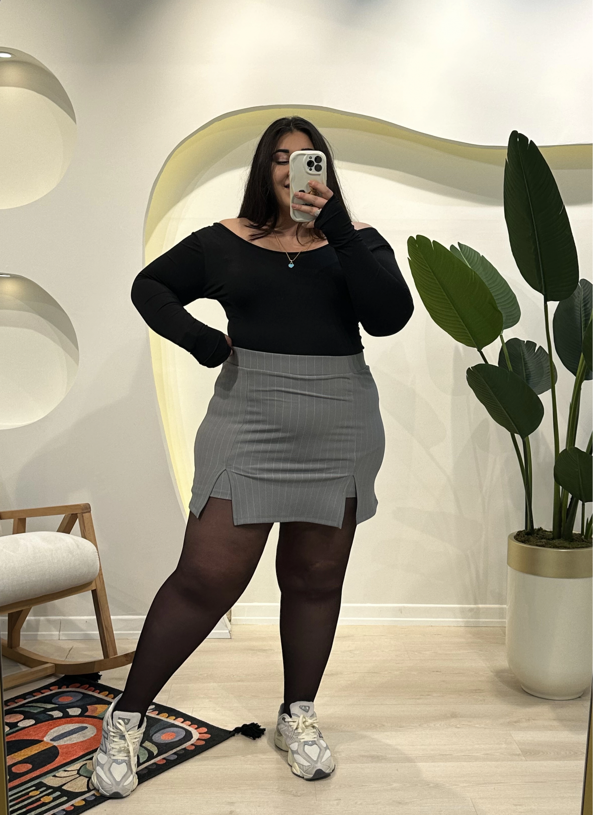 Çift Yırtmaçlı Şortlu Krep Etek - Gri Çizgili