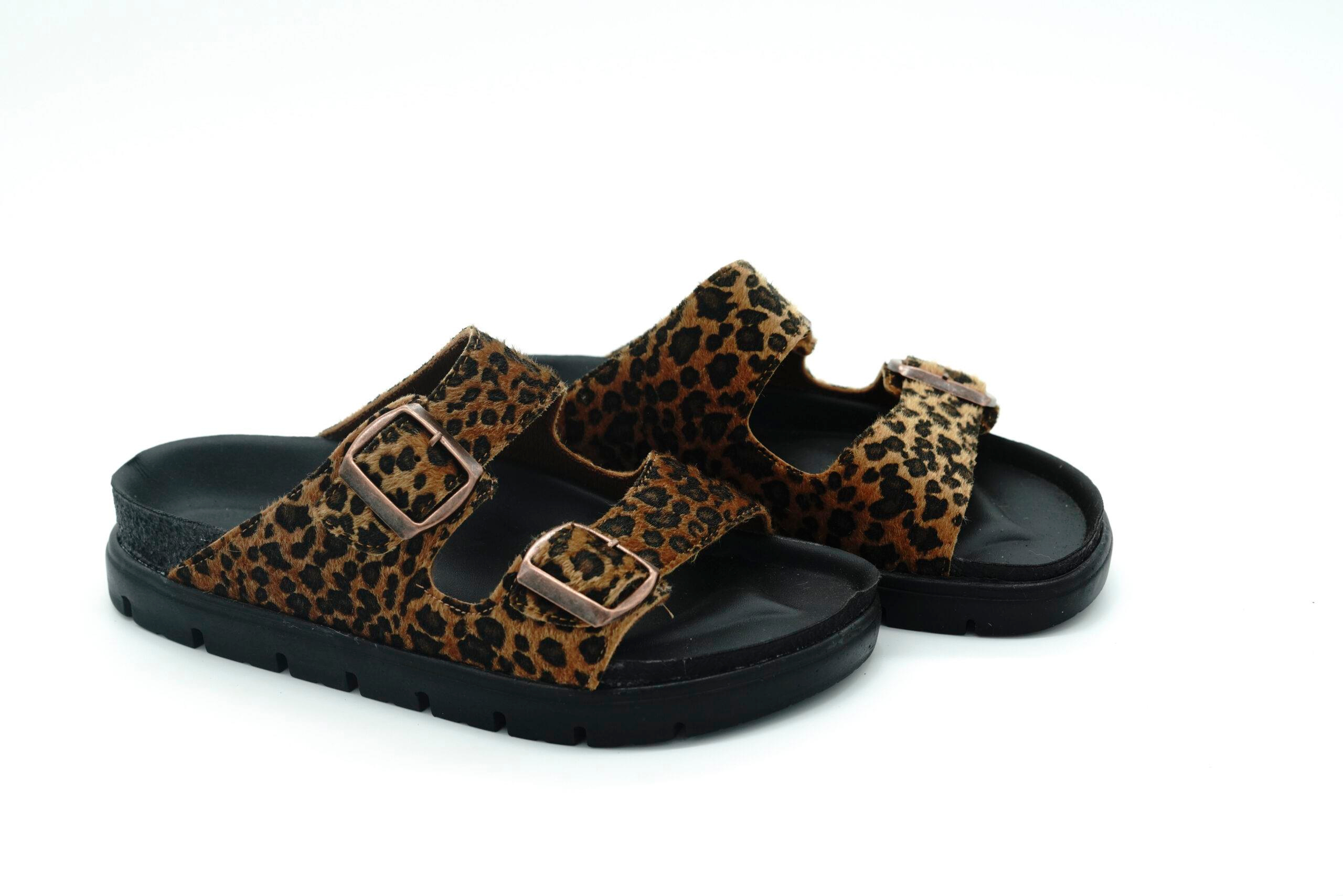cift-toka-detayli-terlik-leopar-kahve-b9c1fa.jpg