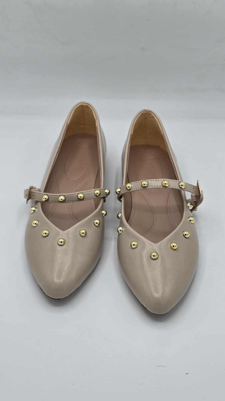 Luvestashoes Bej Metal Zımba Detaylı Tokalı Babet