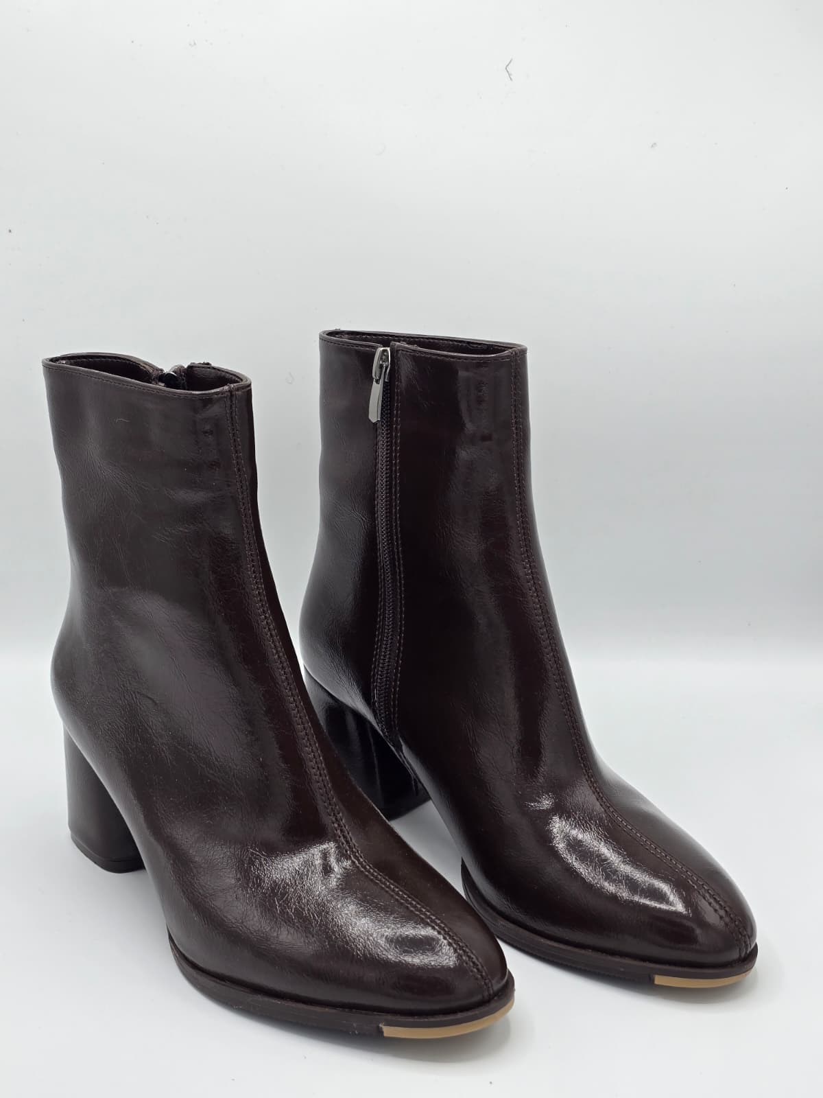 luvestashoes fermuarlı burun detaylı rugan bot acı kahve