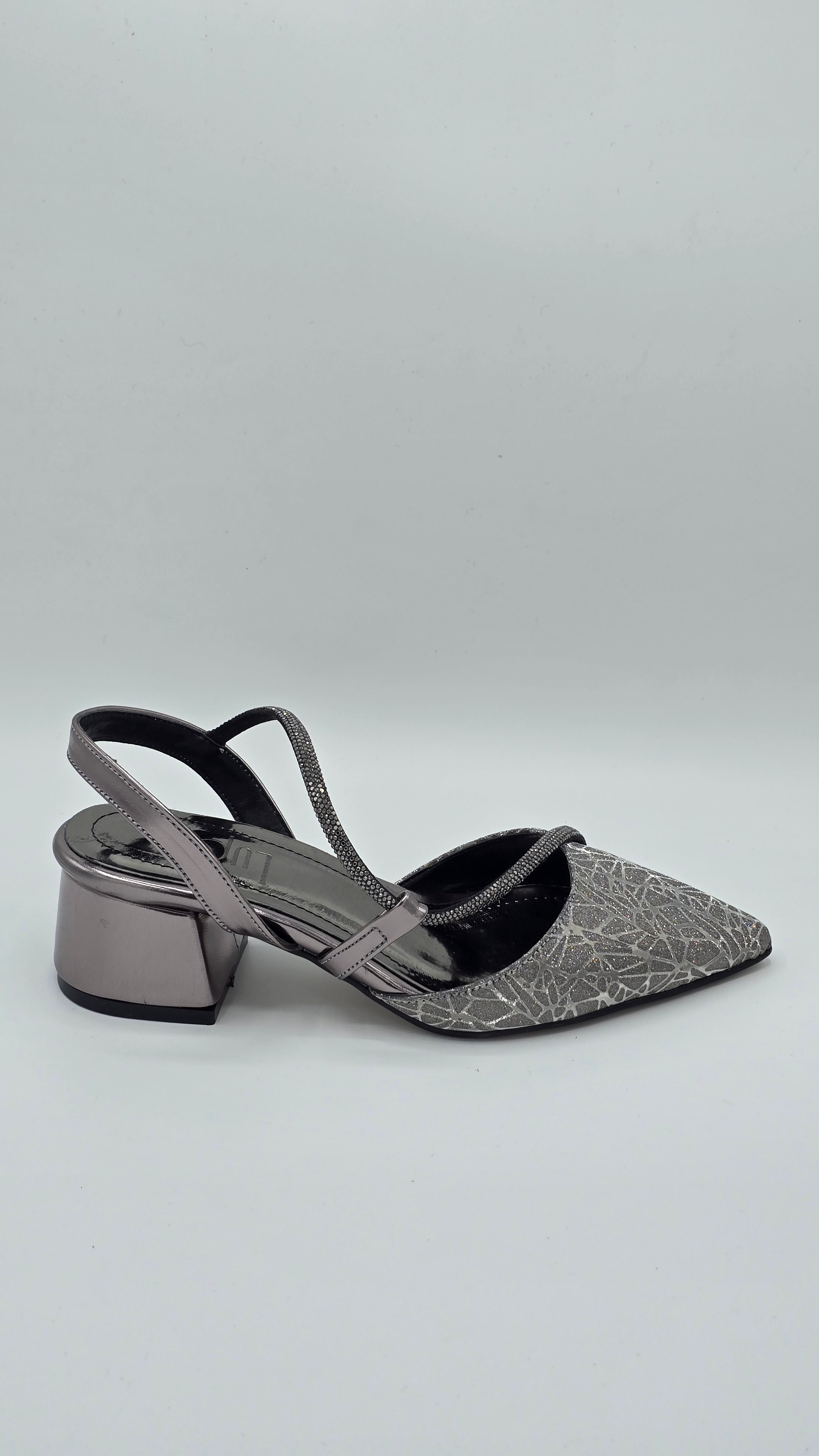 Luvestashoes Füme Taş Şerit Detaylı Simli Topuklu Stiletto