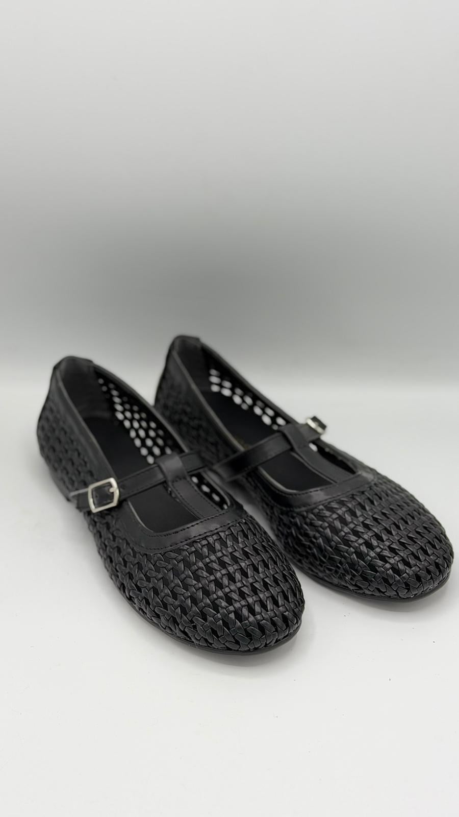 LUVESTASHOES HASIR ÖRGÜ DESENLİ SİYAH BABET
