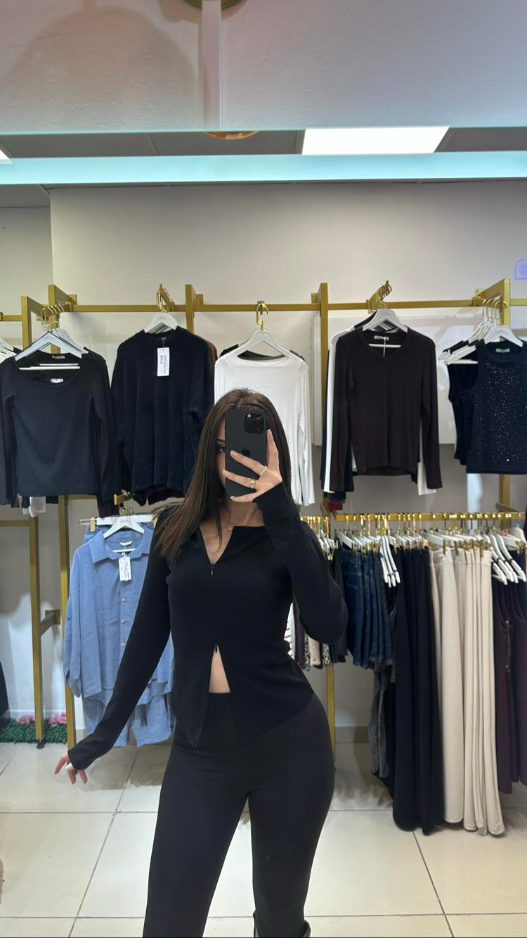 Siyah Renk Çift Fermuarlı Dilvin Bluz