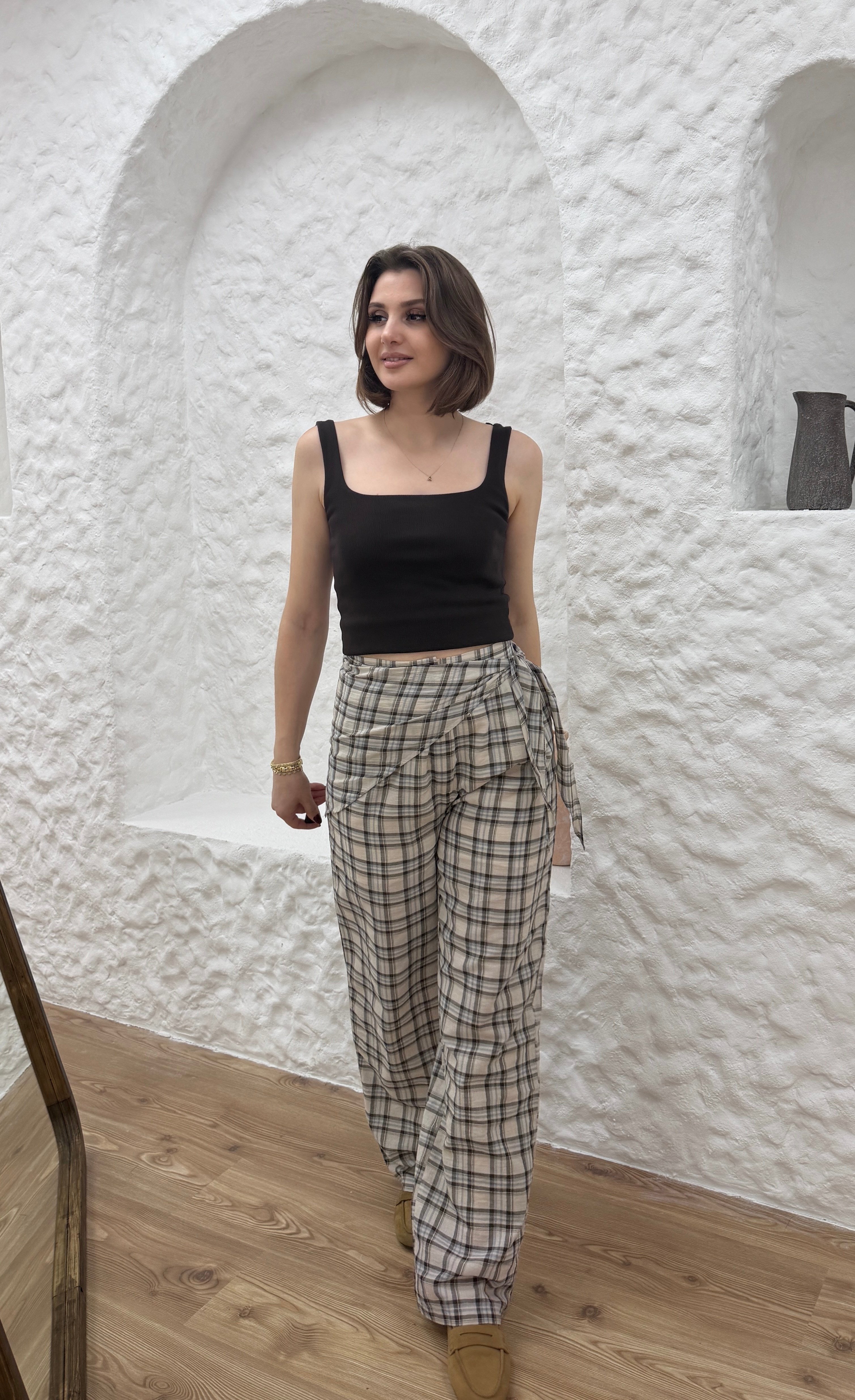 BELİ  KUŞAK BAĞLAMALI PANTOLON