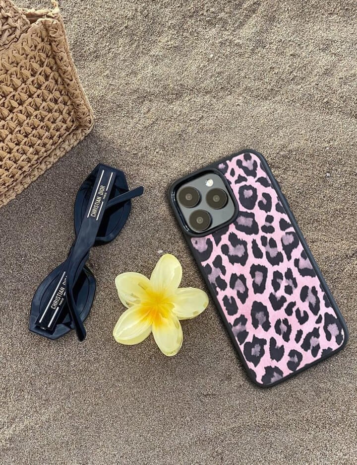 Deri iPhone Kılıf 15 Plus Pembe Leopar
