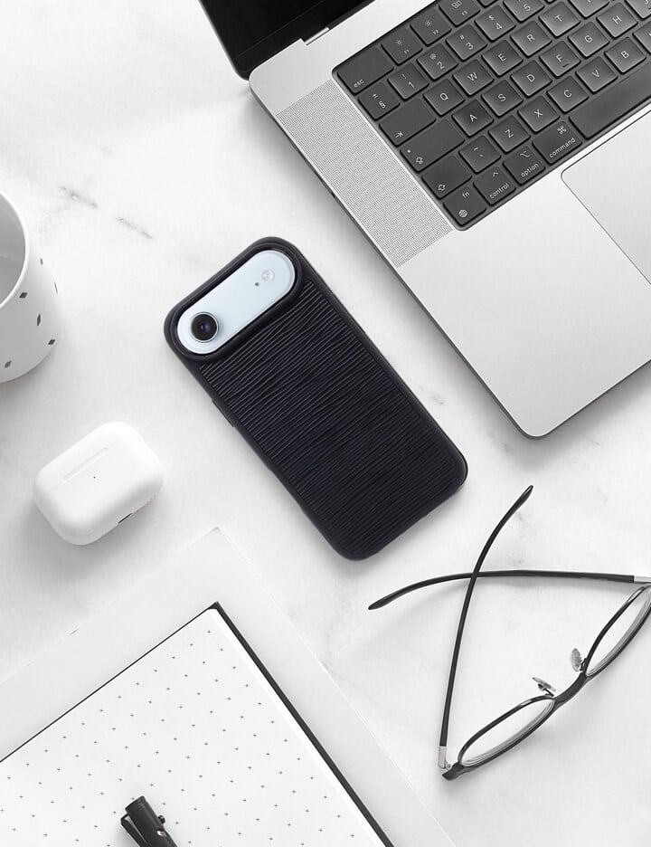Deri iPhone Kılıf 17 Air Siyah Epi