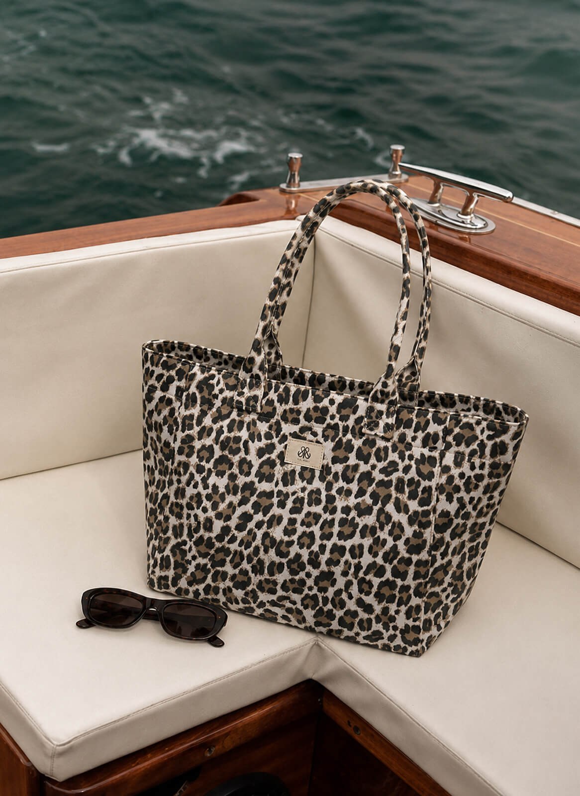 Tote Çanta Beyaz Leopar Large