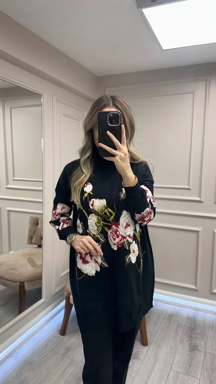 Ghisa 26KGSTNK4154 Siyah Nakış Detaylı Tunik