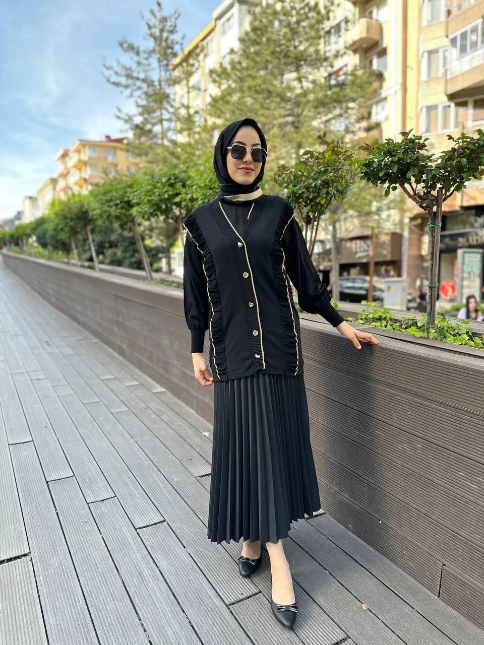 Ghisa 4KOBHRK3567 Siyah Triko Fırfırlı Hırka