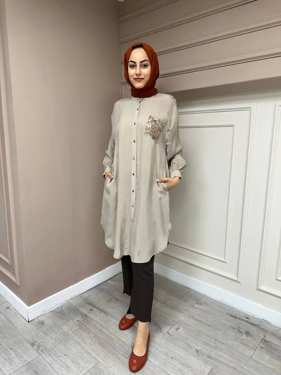 Ghisa 4YGSTNK4668 Vizon Yaka Detaylı Ara Boy İpek Tunik