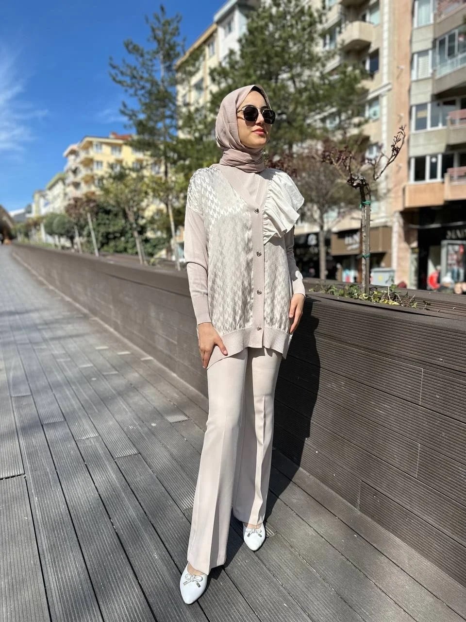 Ghisa 4YÖRHRK3603 Taş Yaka Detaylı Hırka