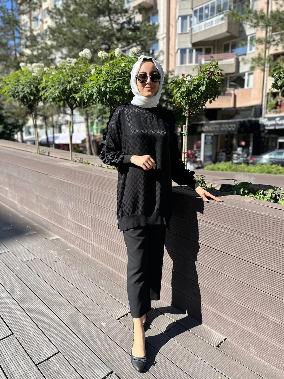 Ghisa 4YÖRTNK4609 Siyah Kolu Fırfırlı Tunik