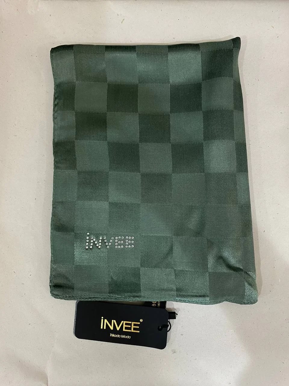 İnvee 1230 Küfrengi Şahane Şal