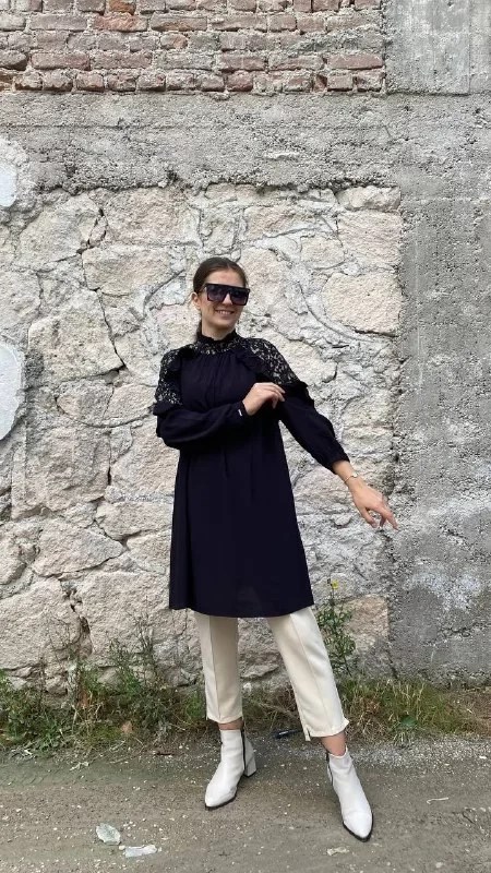 İnvee 6798 Siyah Omuzları Dantelli Fırfırlı Tunik