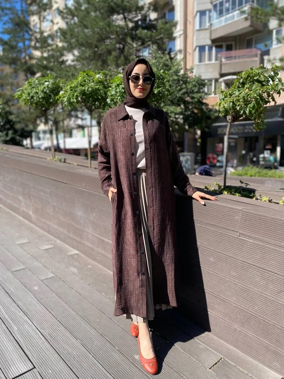 İnvee 6981 Kahve Modal Çıtçıtlı Kap