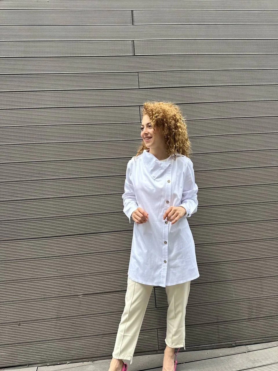 Lisa Exclusive AE0037 Beyaz Venera Yaka Detaylı Gömlek