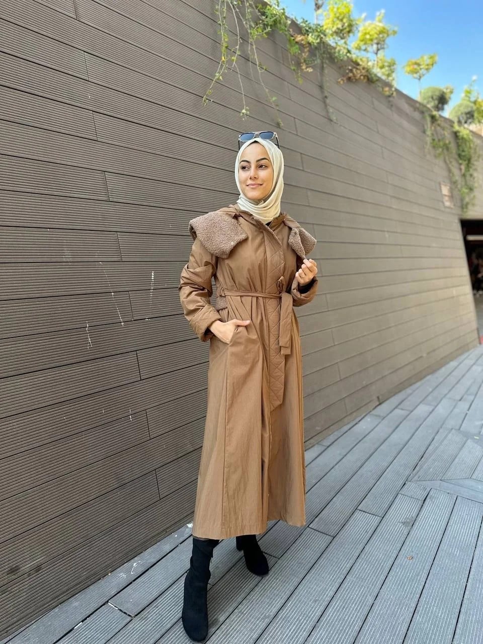 Misswhence 32504 Camel Kuzu Kürk Detaylı Kap