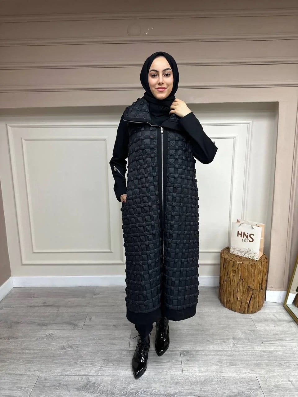 Misswhence 34503 Siyah Önü Kapitone Yırtmaçlı Kap