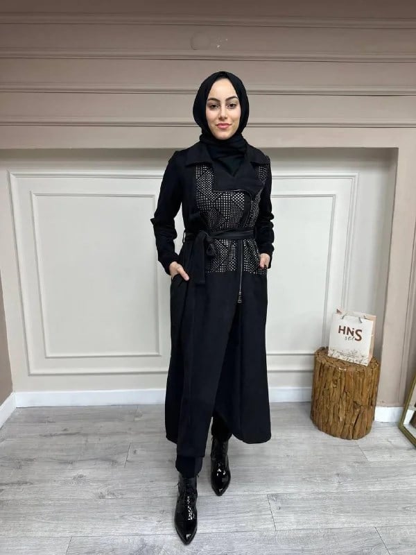 Misswhence 34520 Siyah Zımba Detaylı Kap