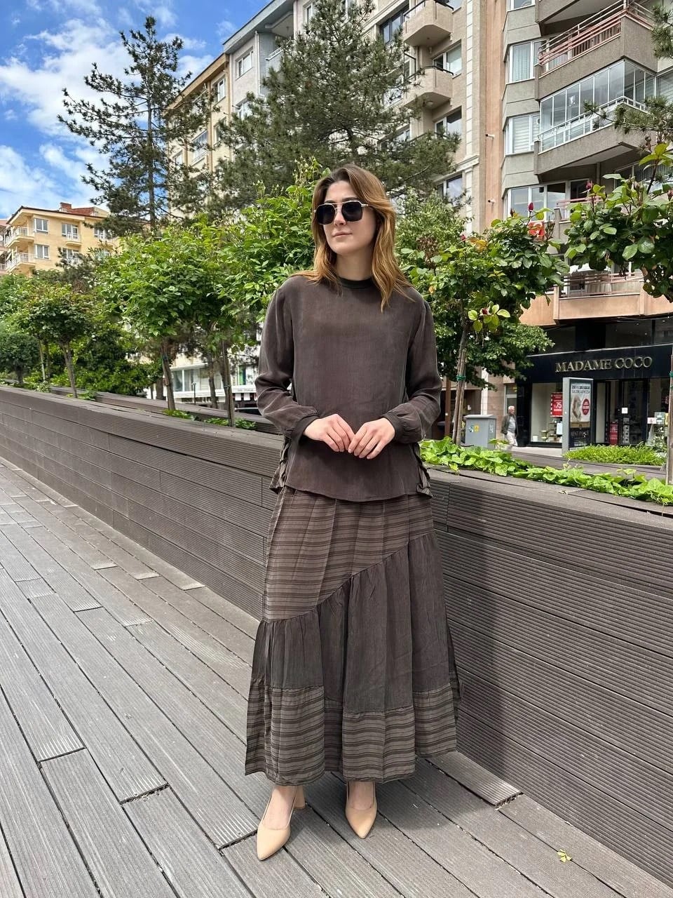 Misswhence 37016 Kahverengi İpek Etekli Takım