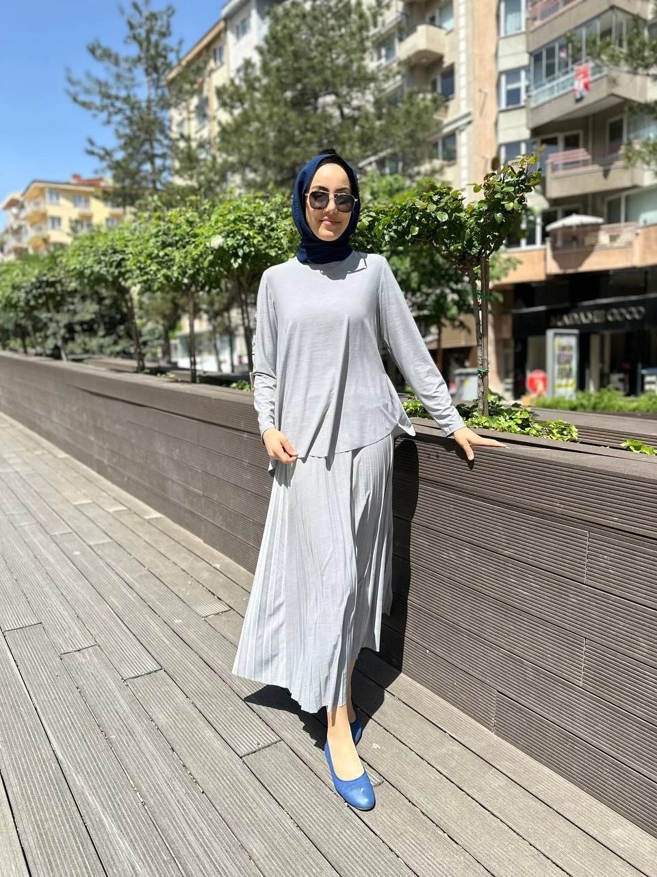 Noi 64164 Gri Elenay Etekli Takım