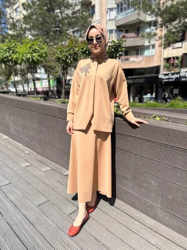 Noi 64310 Taba Scuba Yakası İşlemeli Etekli Takım