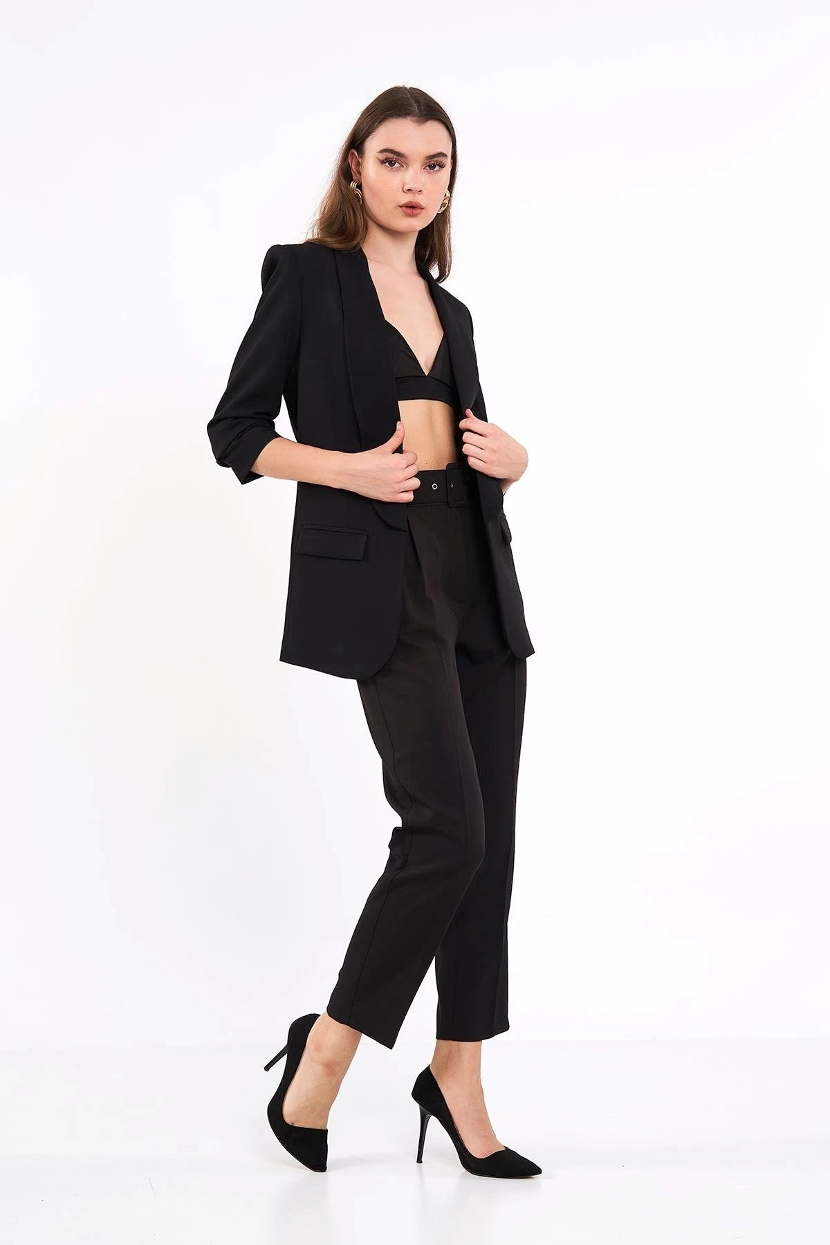 Modern Elegance Kemerli Siyah Pantolon