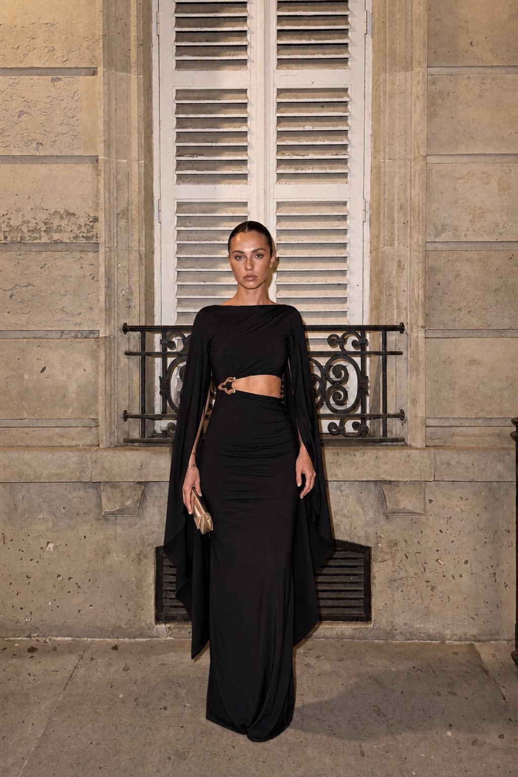 Noire Cape Cut-Out Uzun Elbise Siyah