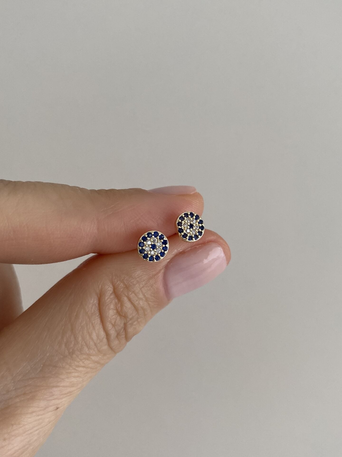 Özel Seri Lacivert Taşlı Göz Model Minimal Küpe