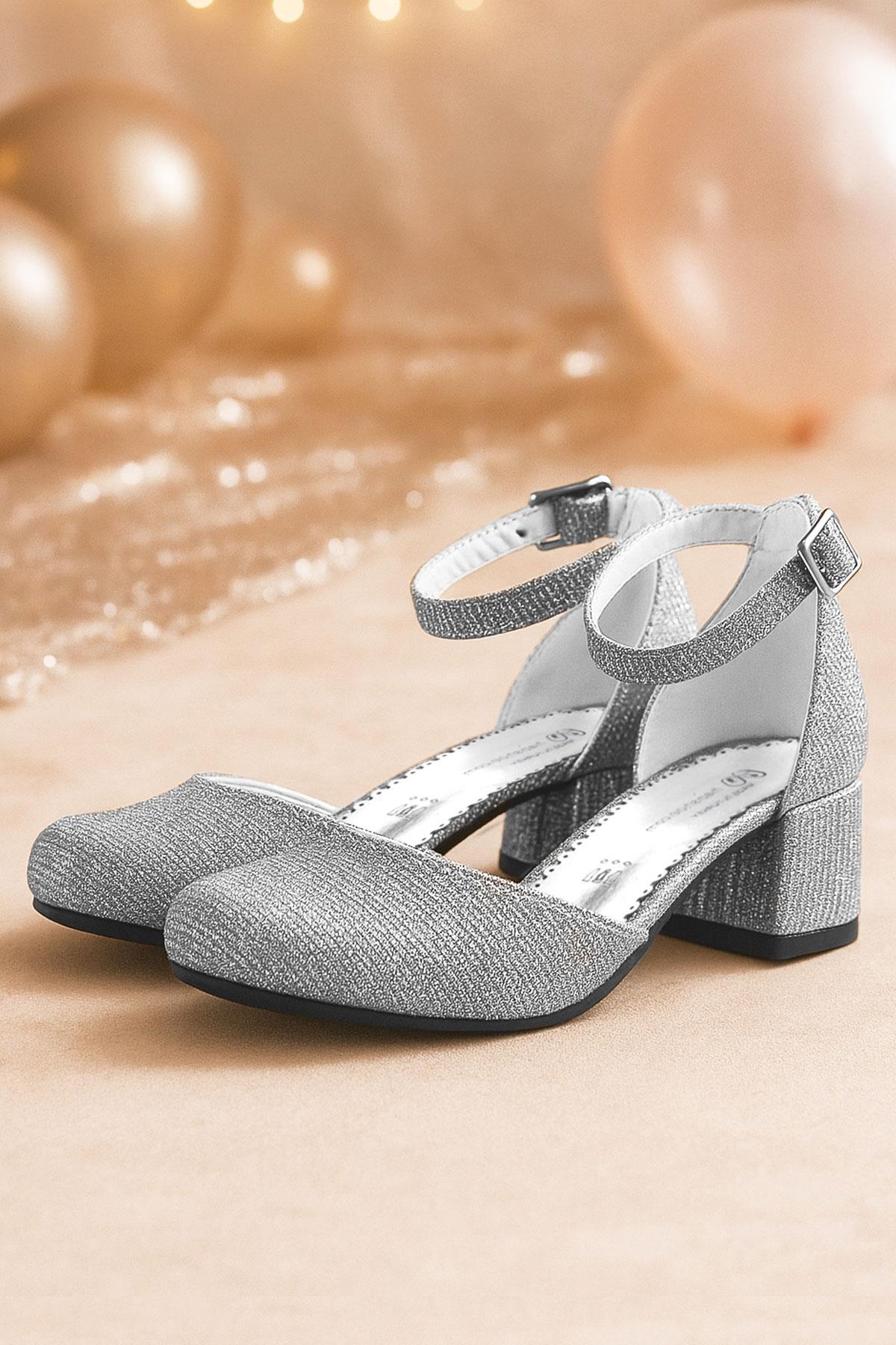 Merida Platinum Color Silvery Thick Heels Girls Heeled Shoes