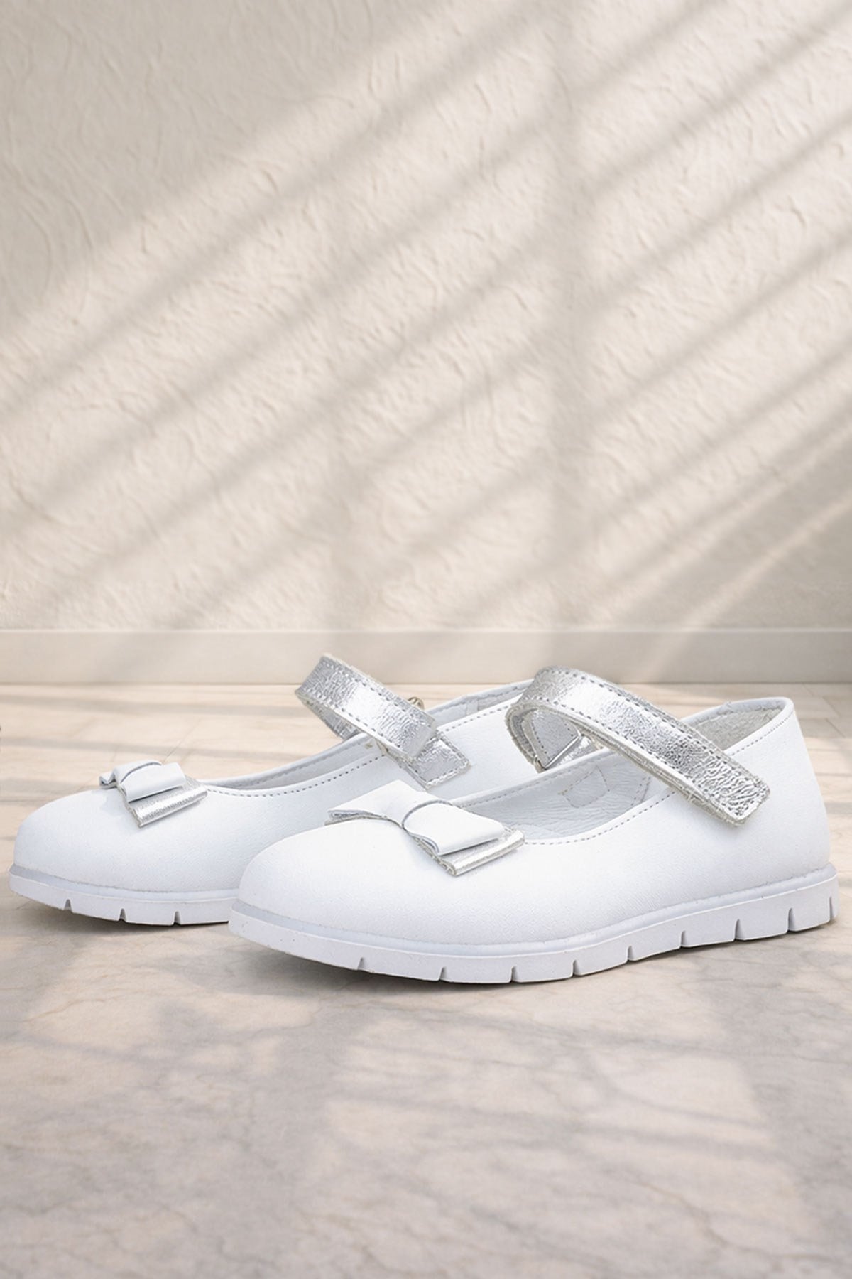 Rakerplus Genuine Leather White Silver Bow Velcro Girls' Babettes