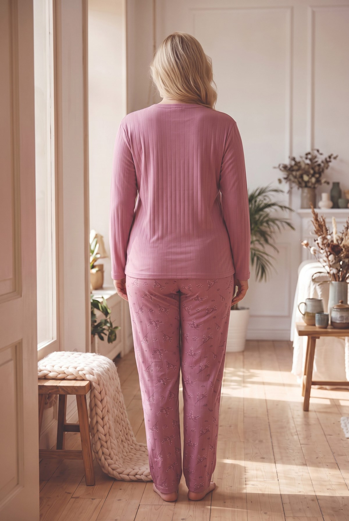 Şardonlu İnterlok Kumaş Yakası Düğmeli Kışlık Büyük Beden Kadın Pijama Takımı 2700