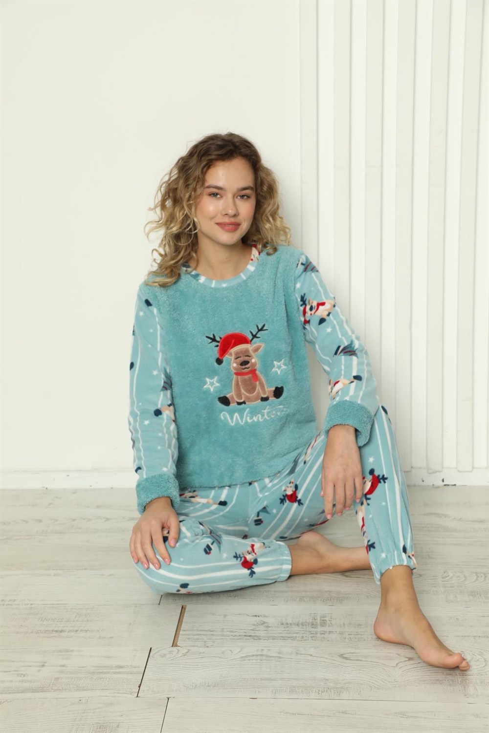 SEBOTEKS Sevimli Geyik Desenli Çizgili Peluş Polar Cepli Kadın Pijama Takımı 20288