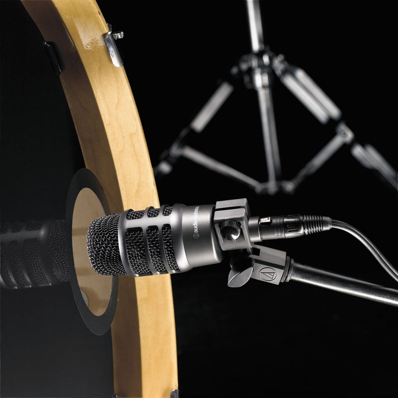 Audio Technica ATM250DE Dual-element (dynamic/condenser) cardioid instrument microphone