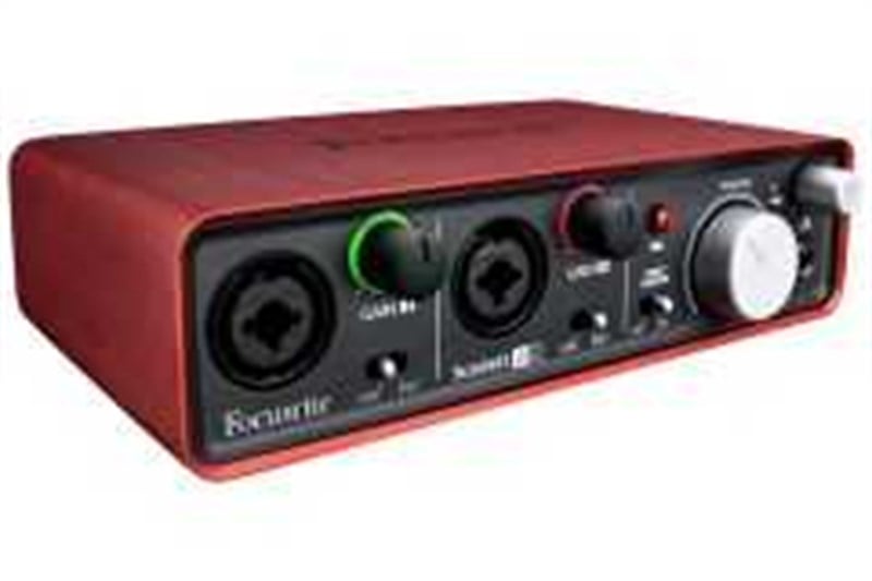 Focusrite Scarlett 2i2 Studio pack Profesyonel Ses Kayıt Paketi