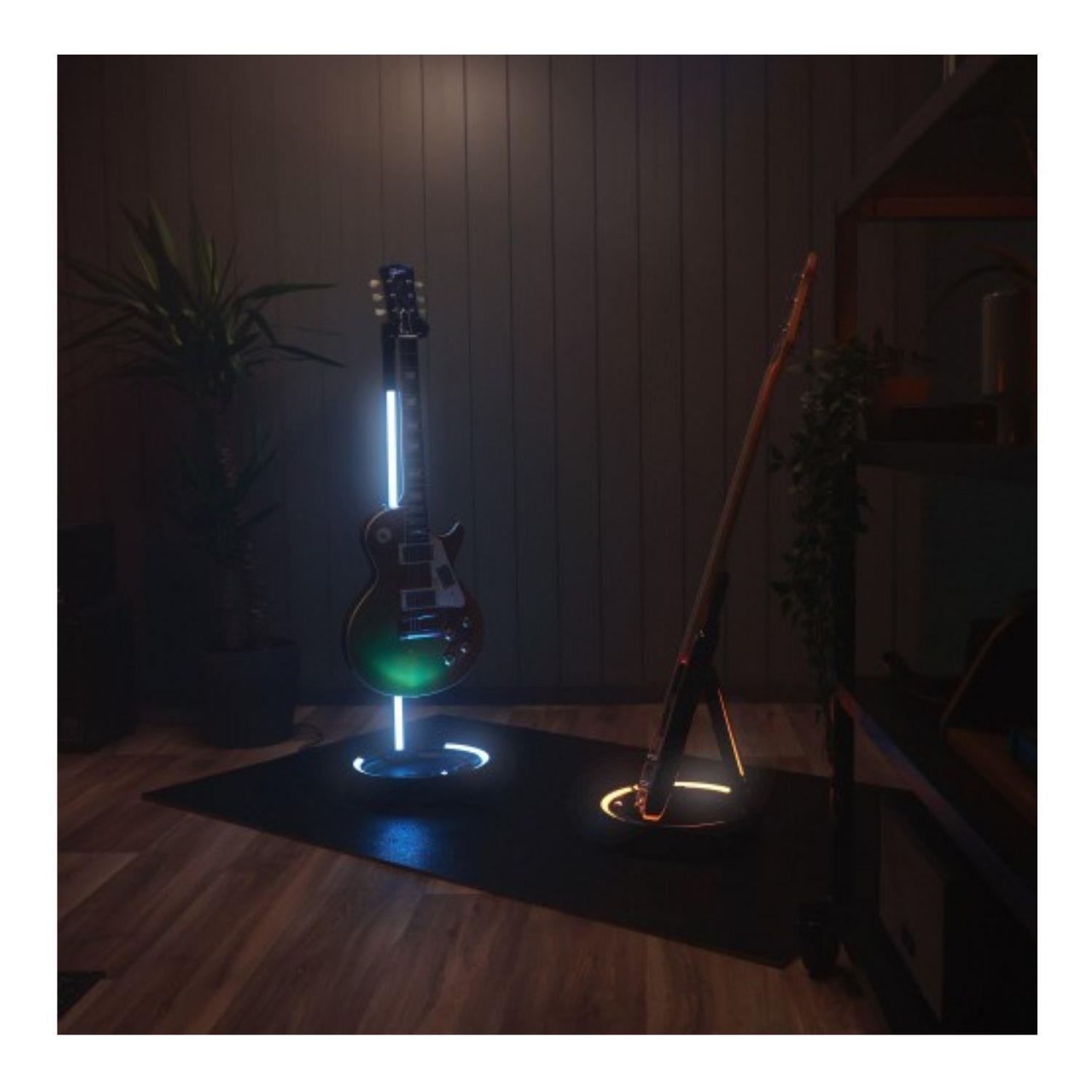 Gravity GGSLSA01B Led Işıklı Gitar Standı